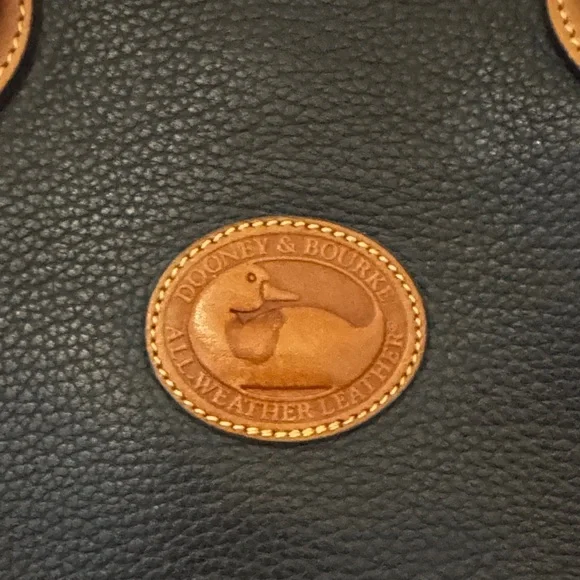 Vintage Black and Tan Leather Handbag - Picture 2 of 7